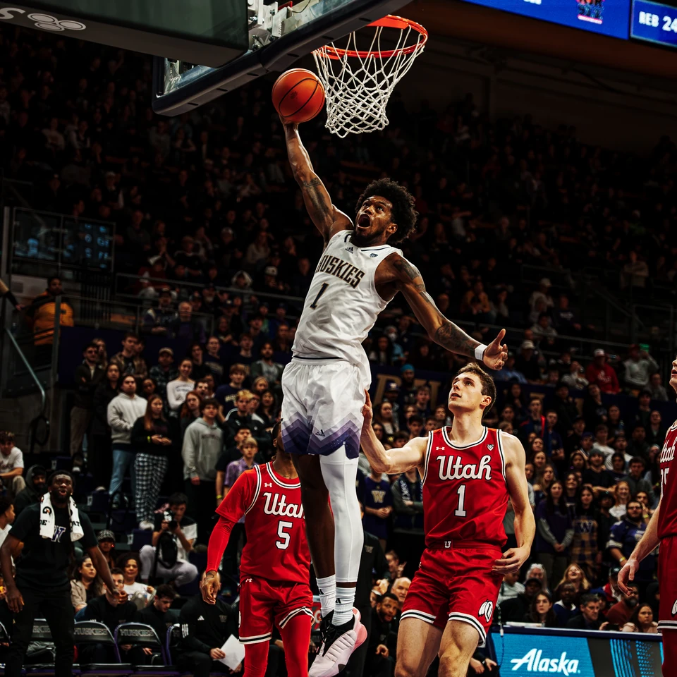 Washington forward Keion Brooks Jr. dunking against Utah