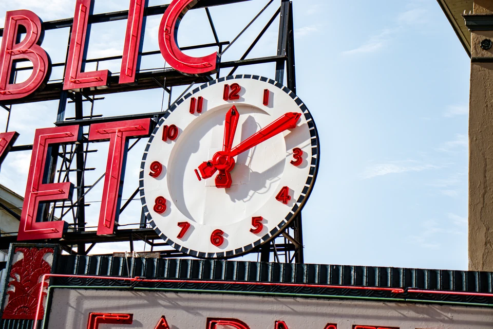 Public Market clock